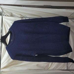 H & M mens pull over sweater